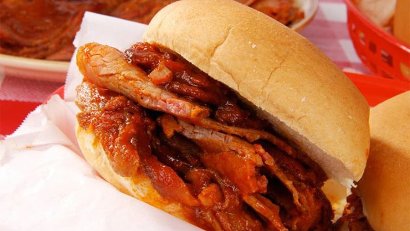 Barbecue Beef  Sandwich, it's Easy *And* Delicious!